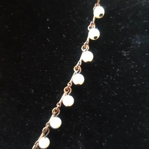 Kerri Linden faux pearl necklace - Picture 3 of 7